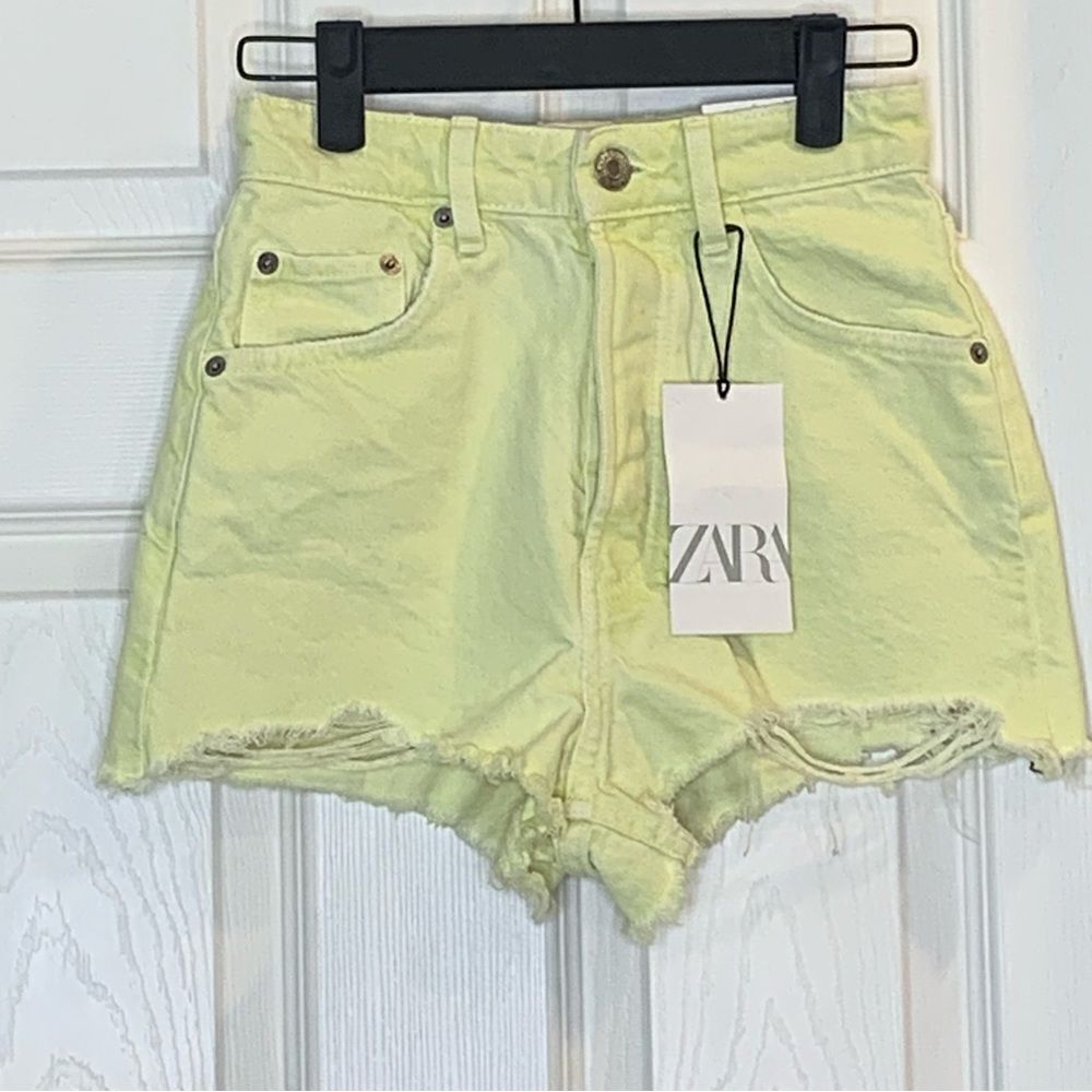 Zara Women's Yellow Denim Shorts High Rise Size 0 - Picture 11 of 12